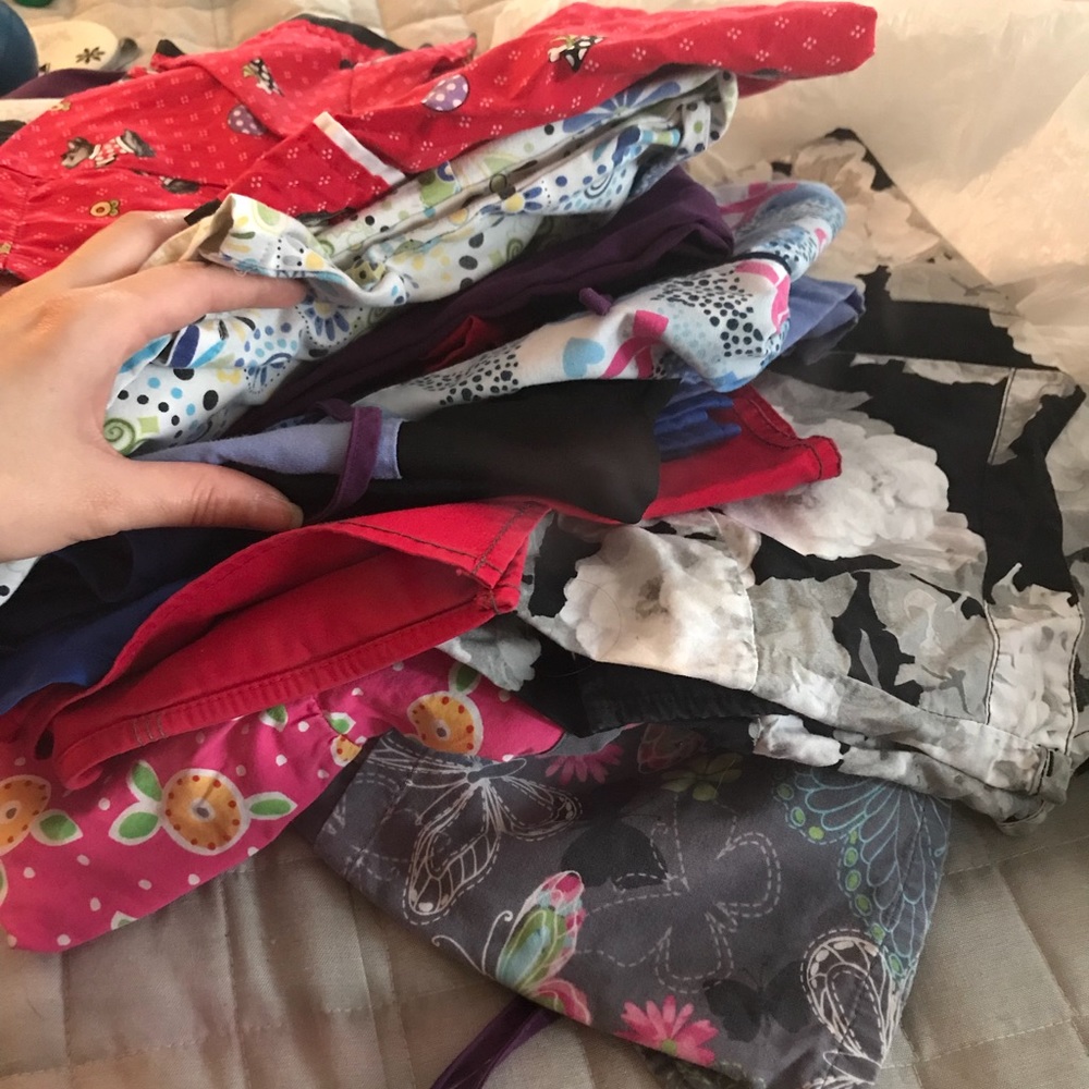 Women’s scrubs